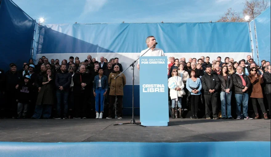 Máximo Kirchner critica la falta de compromiso en la búsqueda de unidad política