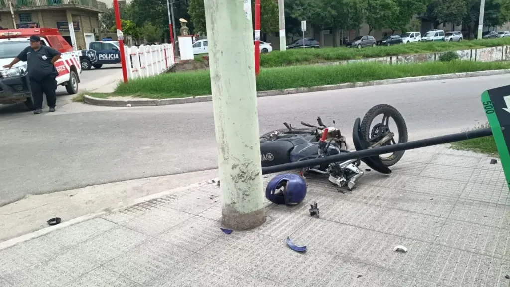 Motociclista herido de gravedad tras accidente en la capital riojana