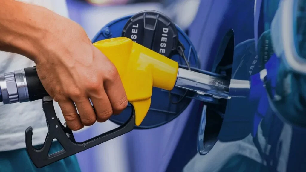 Nafta súper supera los $2000 en La Rioja: impacto en el bolsillo de los consumidores