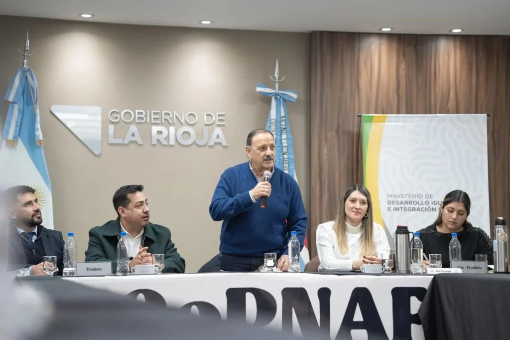 Nuevos programas para proteger a la niñez en La Rioja: un compromiso del gobernador Quintela