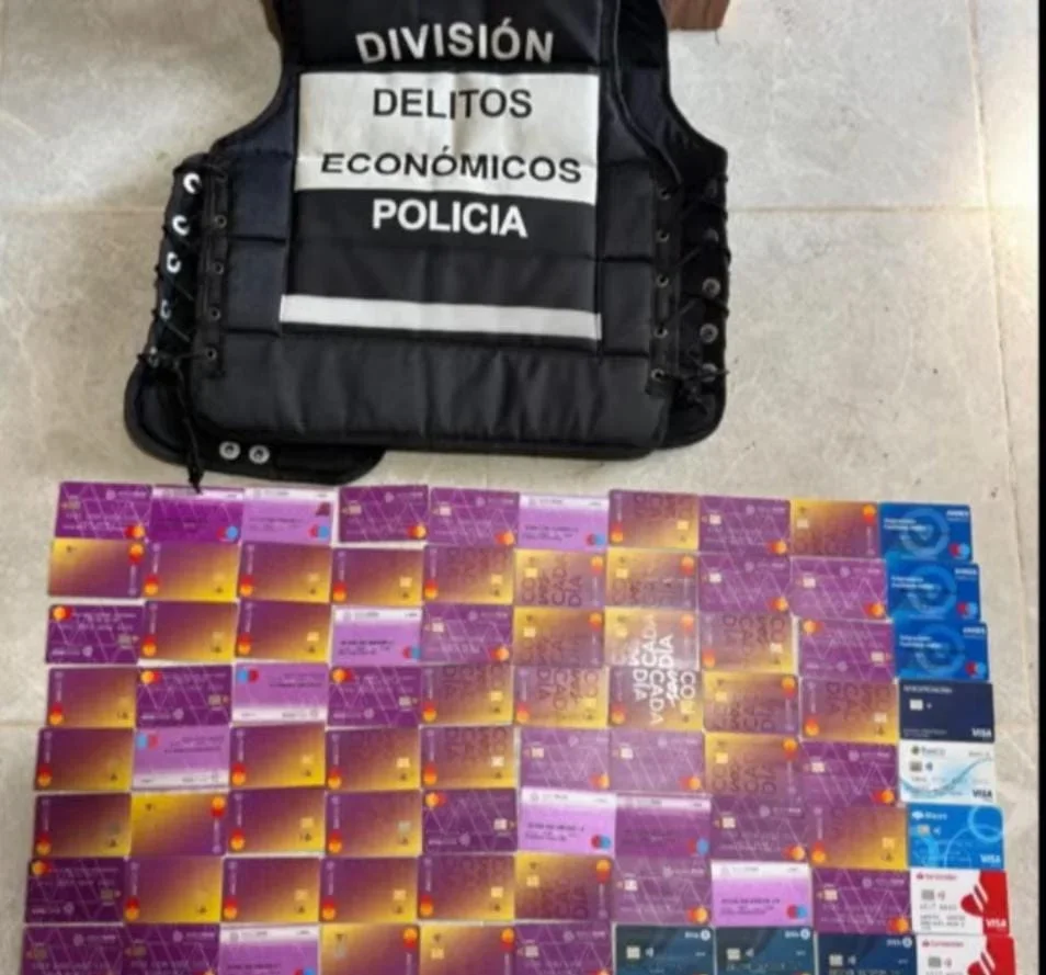 Operativo contra la usura en La Rioja: 170 millones de pesos y tarjetas incautadas