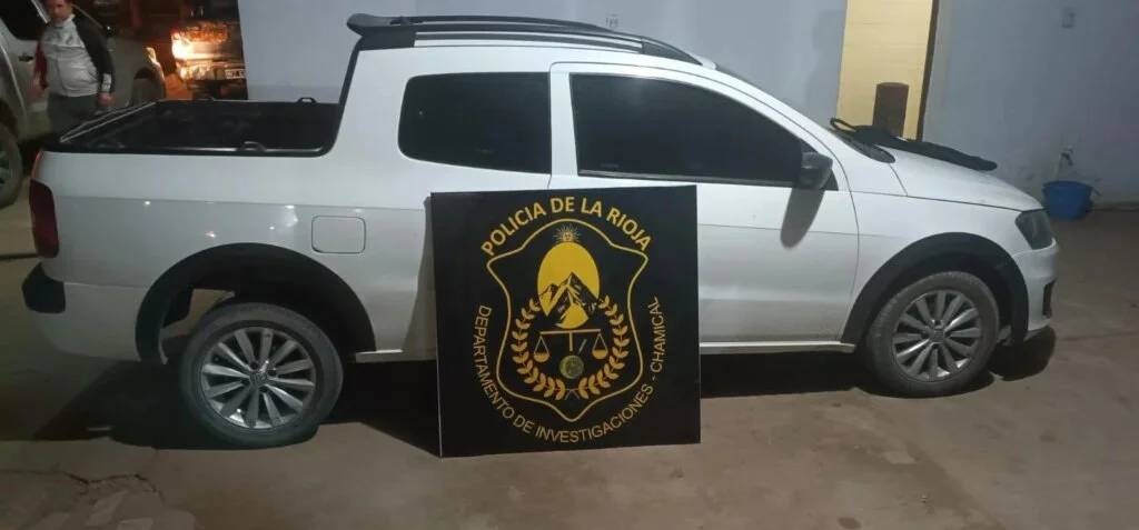 Operativo en Chamical: secuestran vehículo vinculado a estafa y captura activa