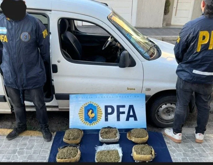 Operativo policial en La Rioja: se incautan 6,7 kilos de marihuana