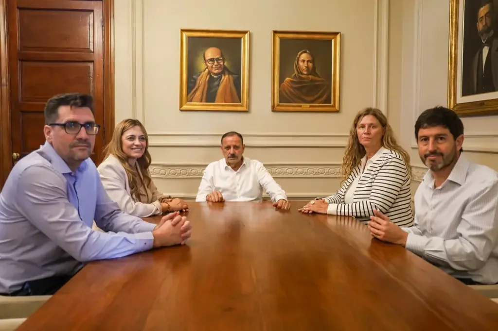 Oportunidades de inversión minera en La Rioja tras participación en PDAC 2026