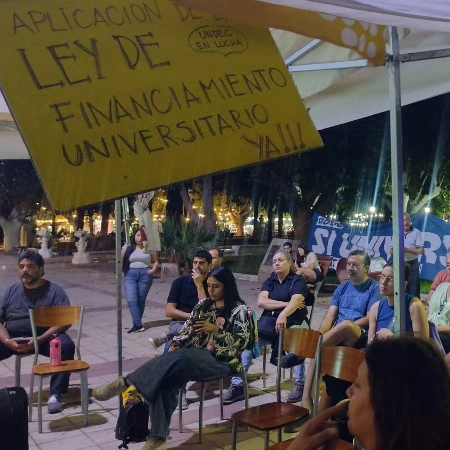 Paro docente de 24 horas en la UNdeC afecta a estudiantes y clases este miércoles