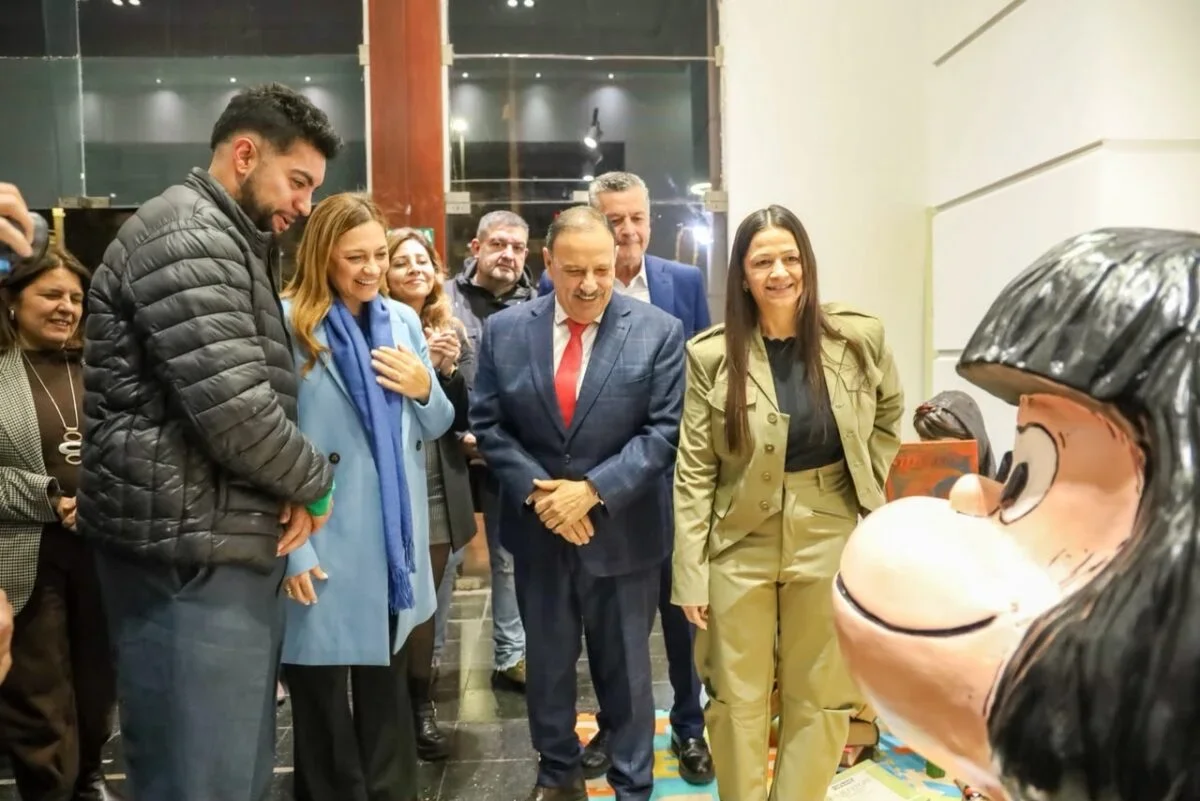 Quintela destaca la importancia de la cultura en la inauguración de la Feria del Libro en La Rioja