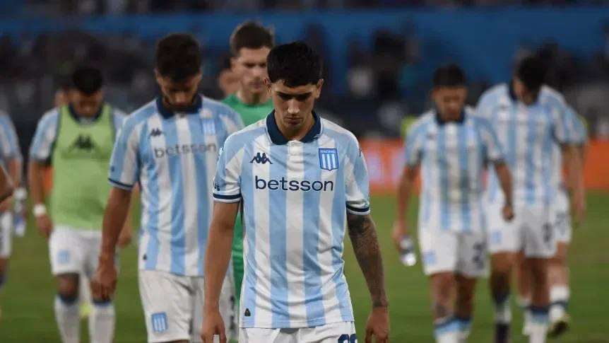Racing se prepara para un desafío clave en casa contra Argentinos Juniors