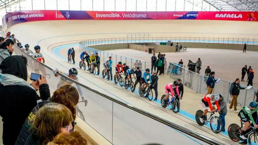 Rafaela da un paso adelante en el deporte con la inauguración de un velódromo internacional