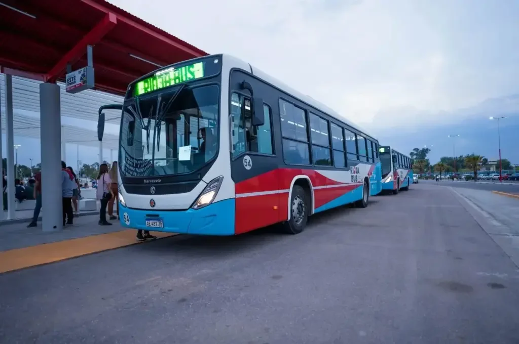 Rioja Bus asegura continuidad del servicio de transporte en feriado del 4 de agosto