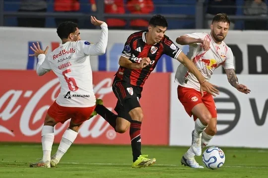 River Plate se afianza en el liderato del grupo H tras derrotar a Bragantino