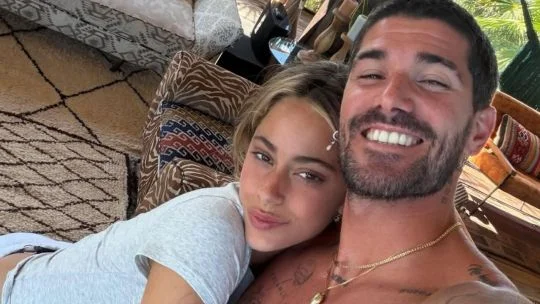 Rodrigo de Paul y Tini Stoessel: un gesto que aviva los rumores de una dulce espera