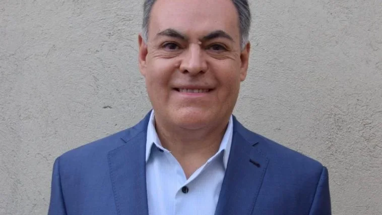 Rubén Galleguillo expone su visión de Provincias Unidas ante un auditorio riojano