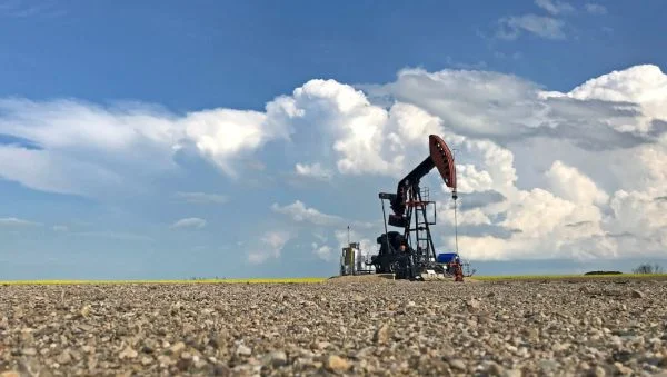 Santa Cruz implementa tecnología innovadora para revitalizar yacimiento petrolero