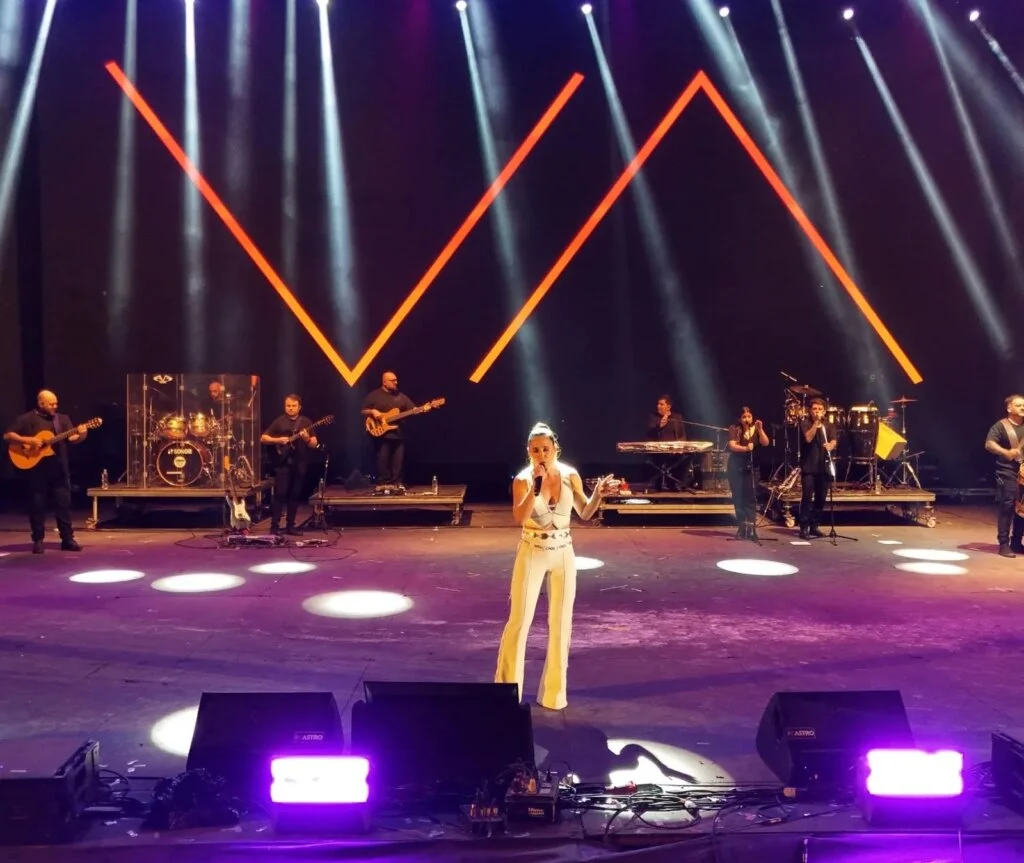 Soledad Pastorutti deslumbra en la segunda luna chayera de este mes en La Rioja