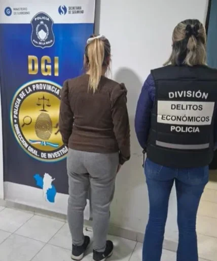 Tarotista y su pareja arrestados por extorsión millonaria en La Rioja