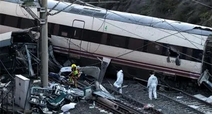 Tragedia en España: descarrilamiento de tren deja un muerto y 20 heridos