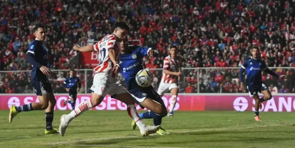 Unión busca su lugar en los playoffs tras un empate clave ante Talleres