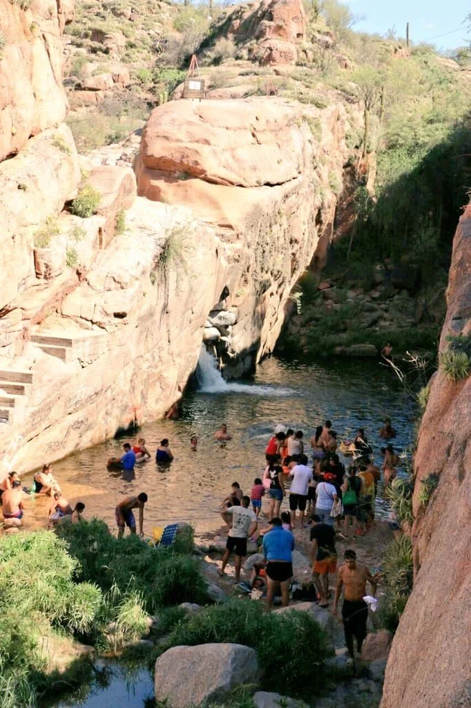 Valiente rescate: Policía de La Rioja salva a turista en peligro de ahogarse en Andolucas