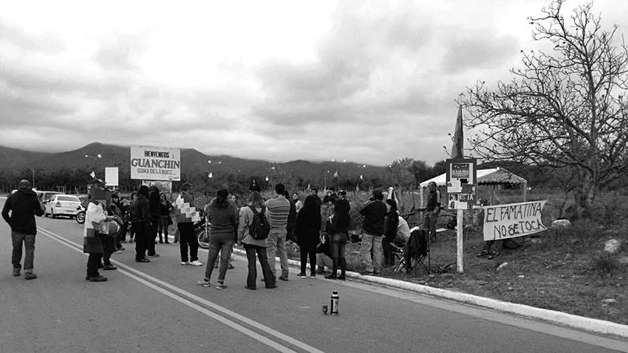 Vecinos de Guanchín bloquean ruta en Famatina para protestar contra la minería
