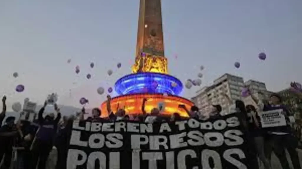 Venezuela se prepara para liberar a 1.500 presos políticos en un anuncio inminente